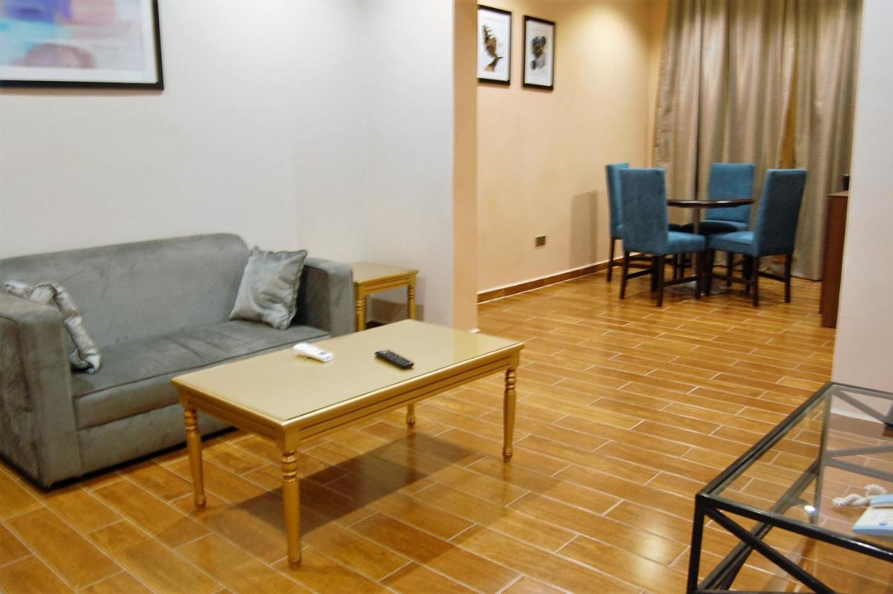 فندق كانوفي  R & K Guest Palace المظهر الخارجي الصورة
