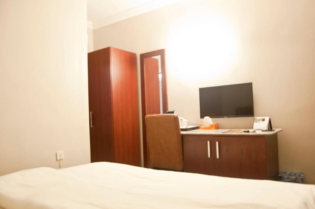 فندق كانوفي  R & K Guest Palace المظهر الخارجي الصورة
